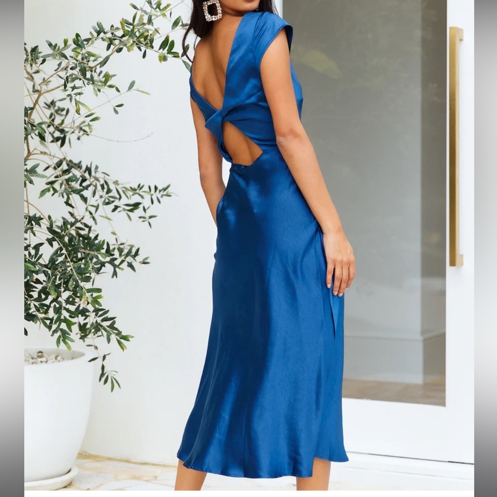 Get in formation hello molly midi in navy